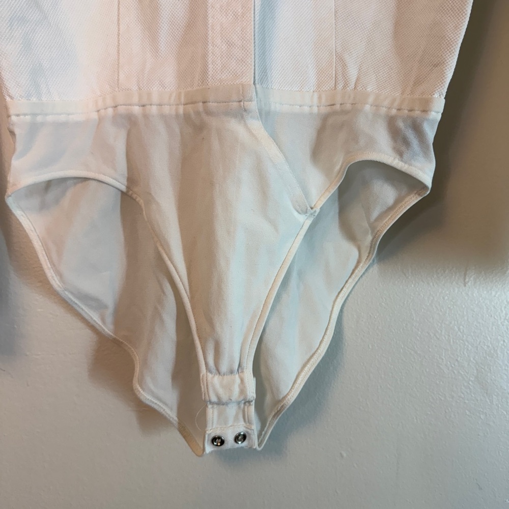 Donna Karan White Button-Down Collared Bodysuit U… - image 7